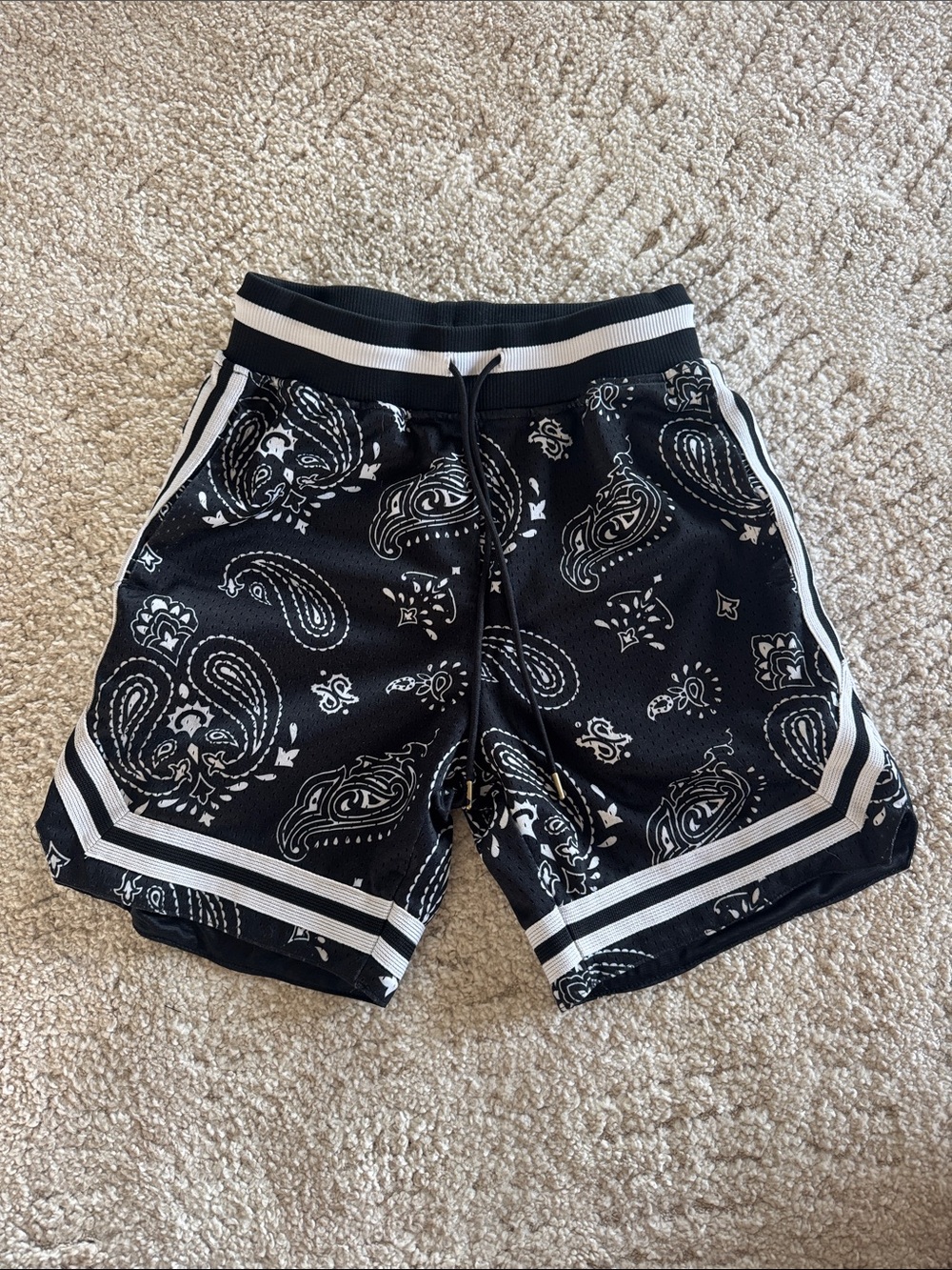 LCKR Black Bandana Print Athletic Shorts S